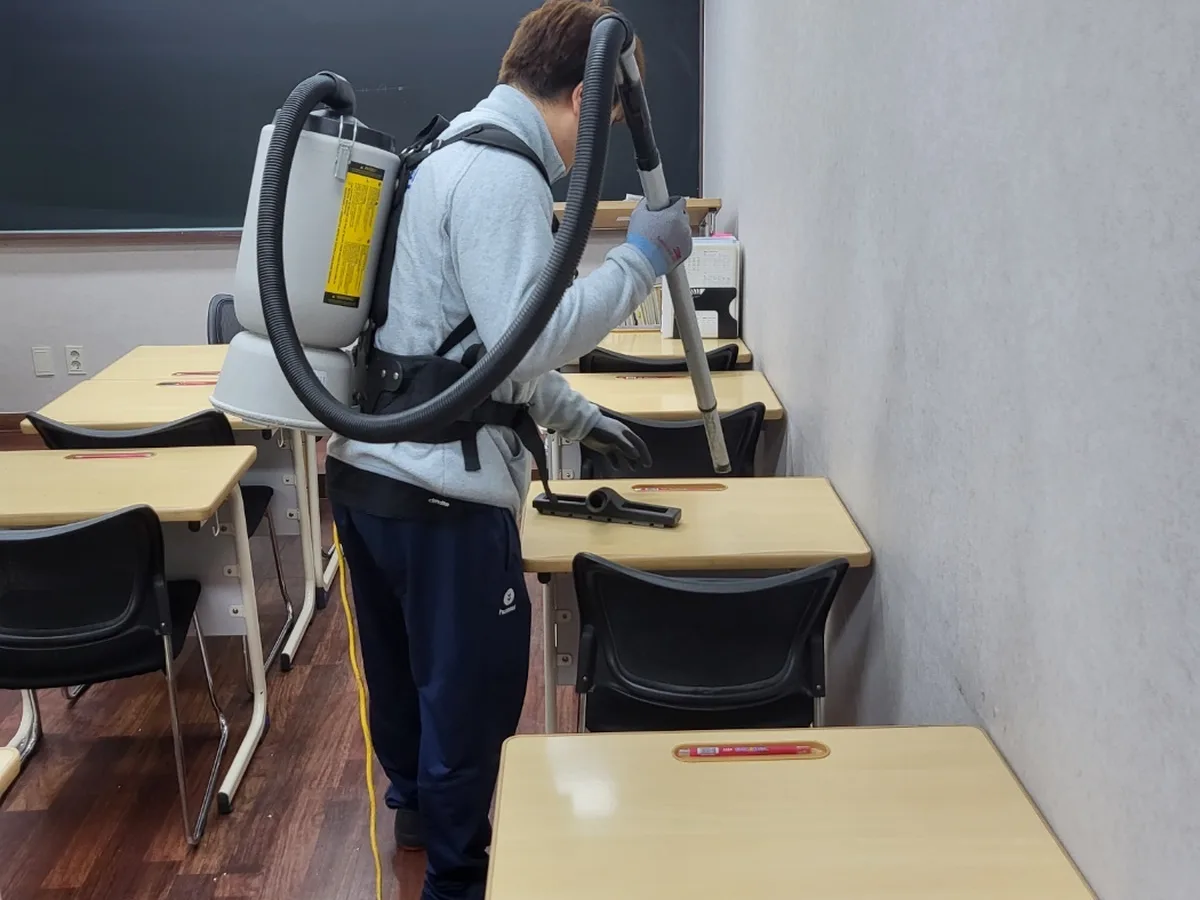 양평군 양서면 학원 좌석·책상 진공 바닥 위생청소 사례 - 행진크린